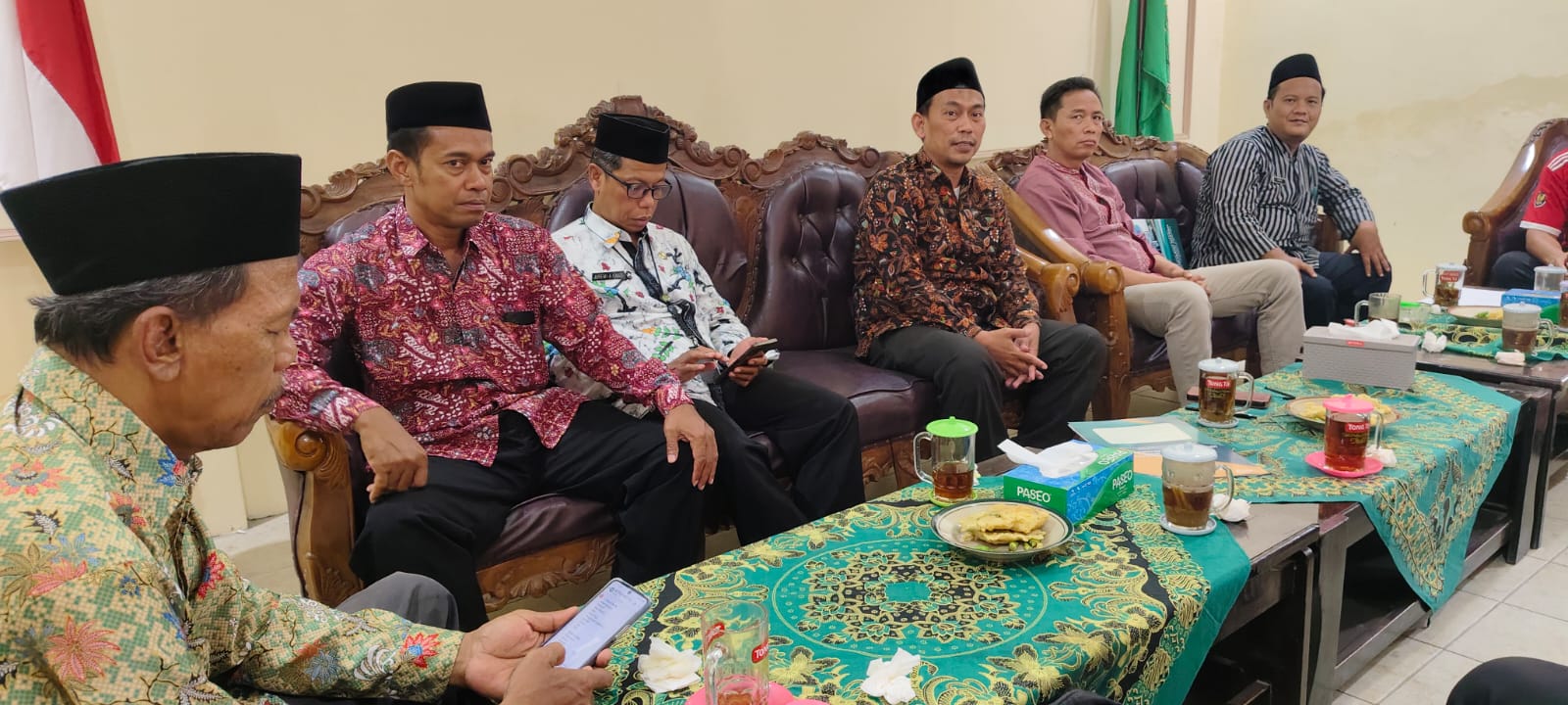 Seiring dengan implementasi Perbup No 12 tahun 2025 tentang Fasilitasi Pengembangan dan Pemberdayaan MDT, maka perlu dibentuk tim yang mengkolaborasikan antara Pemda, Kemenag dan FKDT.