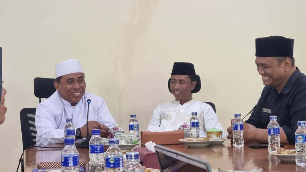 Menuju Sistem Pendidikan Terintegrasi : Dewan Asatidz Madrasah Al Musyaffa’ PPFF Diberikan Pelatihan Implementasi Digital School